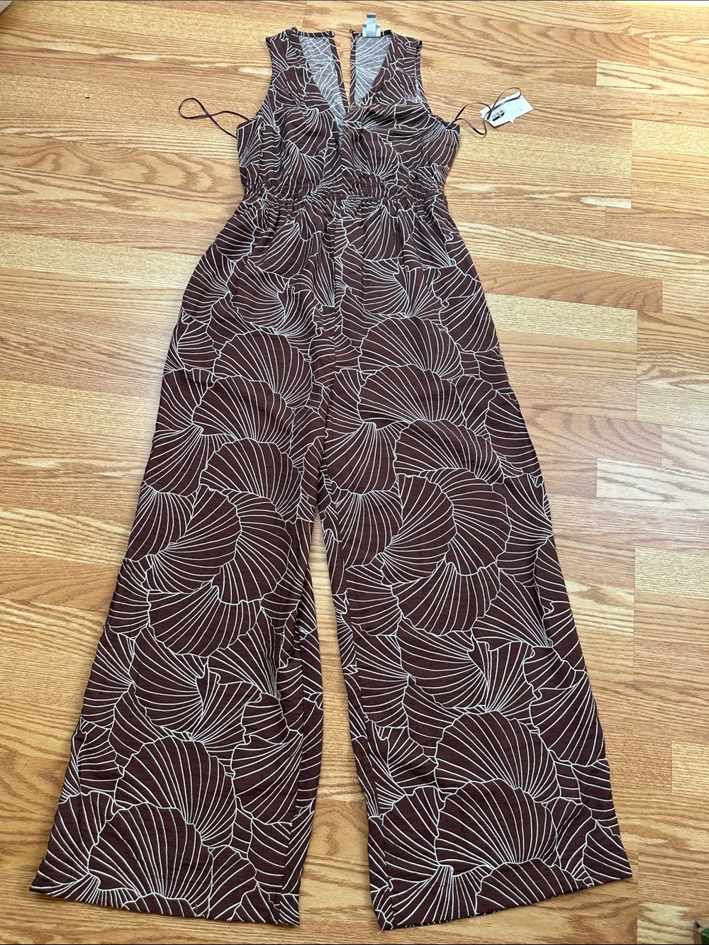 A New Day Brown Leaf Print Wide Leg Jumpsuit Women’s Size M Sleeveless Stretch